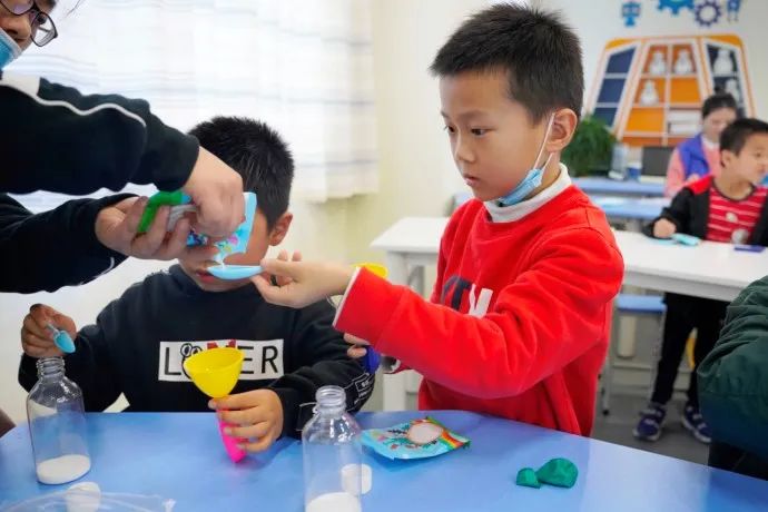 Activités d'enseignement scientifique organisées par le CIQTEK