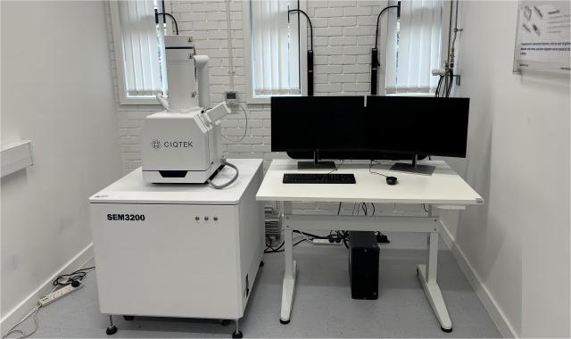 Présentation de CIQTEK SEM3200 : Dévoilement de la microscopie SEM à l'Université de Loughborough, Angleterre